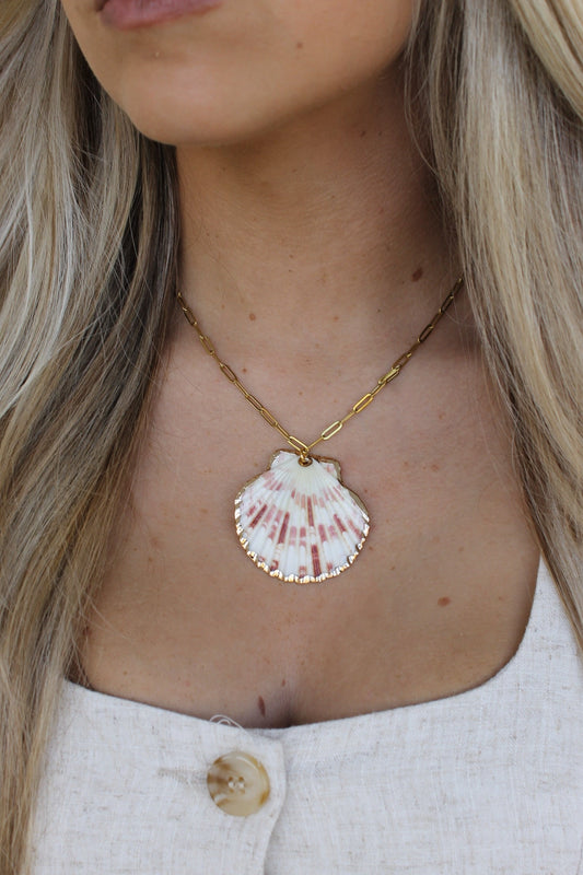 Cove Shell Necklace
